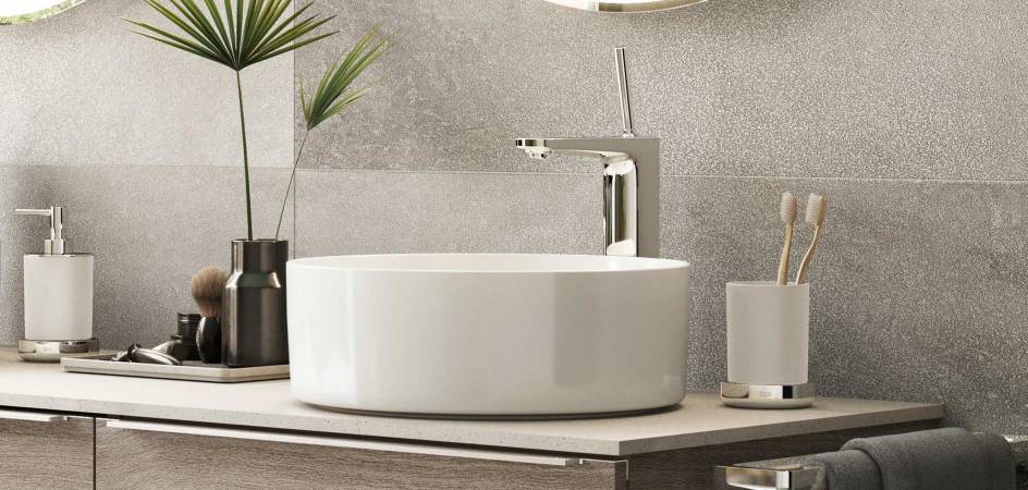 Pals, a basin tap with a vertical handle – perfect for a modern bathroom | ROCA