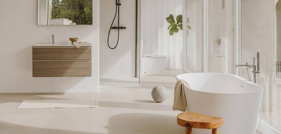 Curves are powerful elements that can transform your bathroom into an oasis of calm